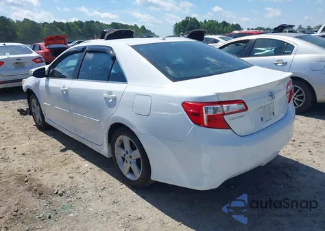 2012 Toyota Camry Se z USA, uszkodzony, nr VIN 4T1BF1FK7CU134812